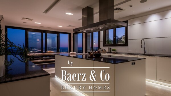 photo 7 Villa - Marbella East - Ref: 8014