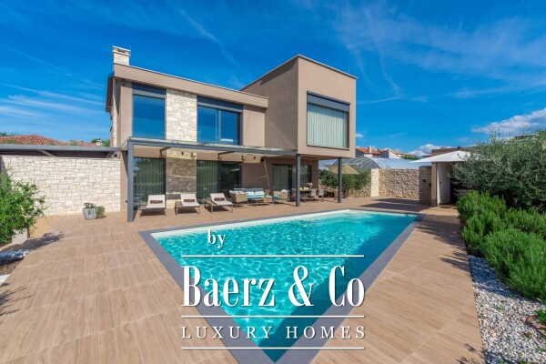 photo 2 Istra, Umag, Beautiful villa with pool, 156m2