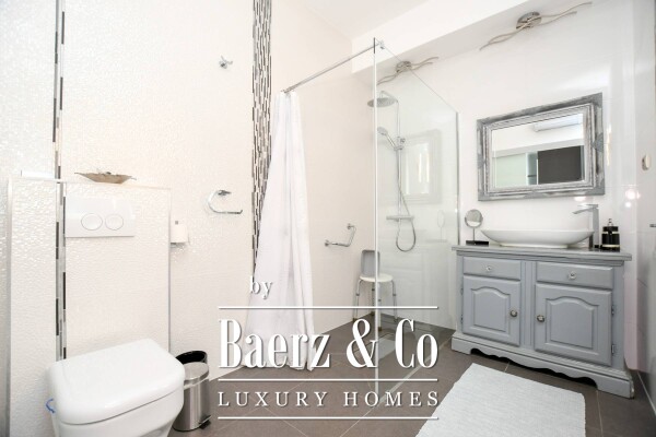 photo 20 Istria, Umag, beautiful house with pool, first row to the sea, NKP 430m2