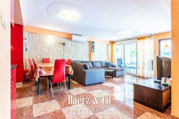 photo 17 Vinišće, house with swimming pool and 6 apartments with 1,000 m2 plot of land