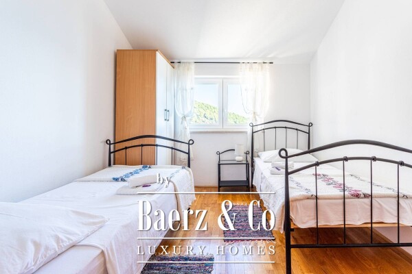 photo 43 Marina, house with 6 apartments with a beautiful view of the sea