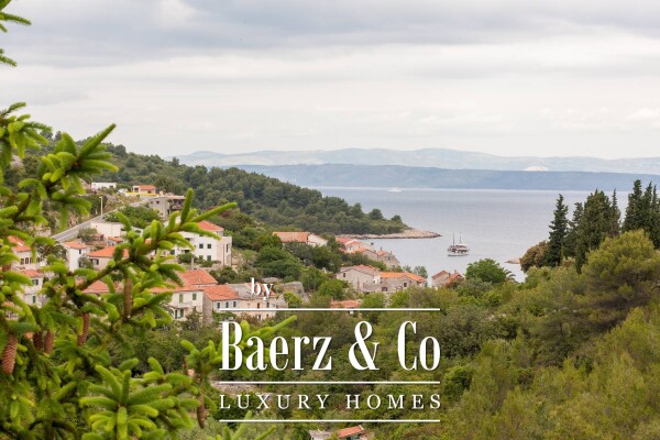 photo 1 Šolta, Stomorska, Mediterranean villa with swimming pool and tennis court