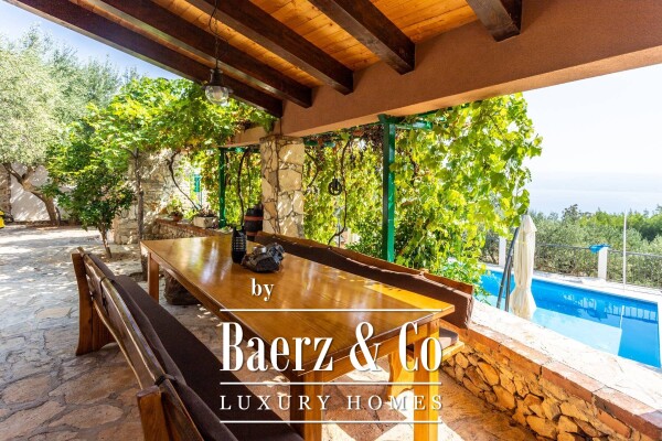 photo 6 Split, Jesenice, Beautiful authentic villa with a sea view