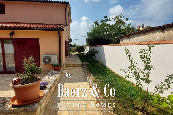 photo 1 Galižana, apartment house with garage and olive grove