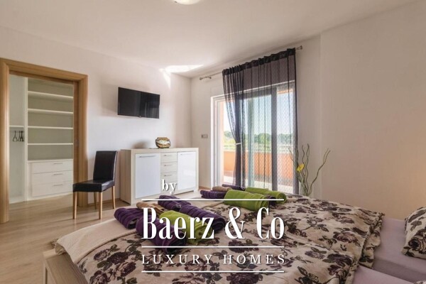 photo 27 Pula, Nova Veruda, superb villa with pool near the sea