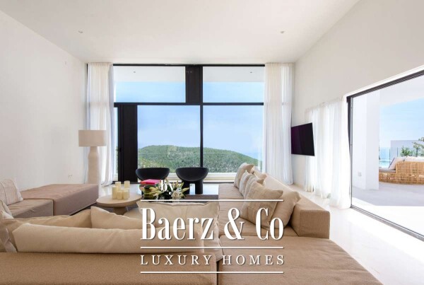 photo 15 Beautiful luxury home in Roca Llisa, Roca Llisa