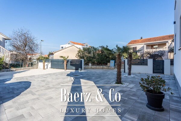 photo 4 Vodice, Srima, beautiful house 50 meters from the sea