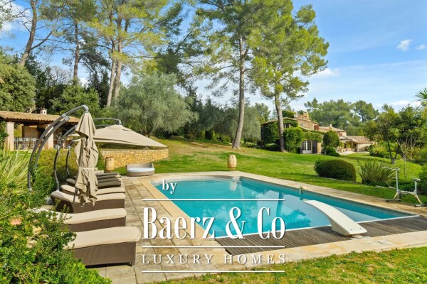 photo 6 Stunning bastide with swimming pool and tennis court