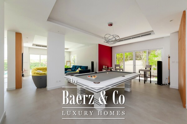 photo 8 Beautiful upgrades | Fully Furnished | Lake view