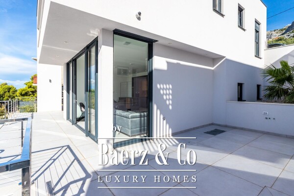 photo 8 Brela, a modern villa with a panoramic view