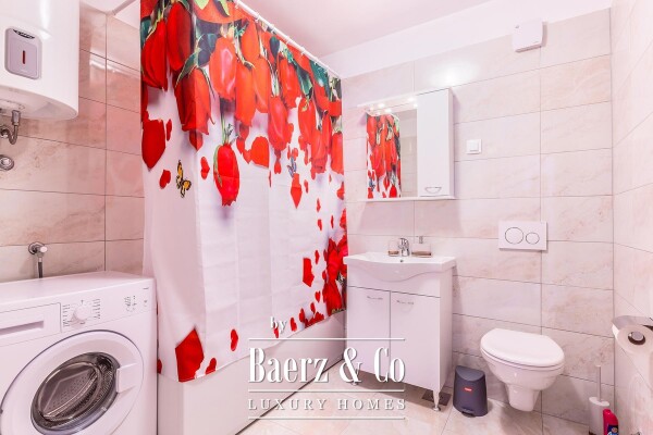 photo 35 Istria, Medulin, large detached house with 7 apartments 100 m from the sea