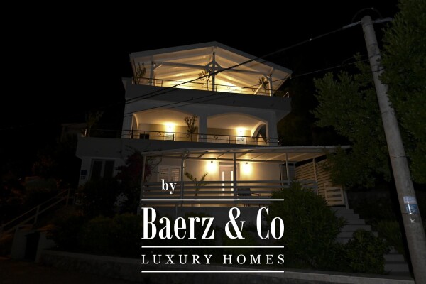 photo 2 Karlobag, Cesarca, beautiful Villa with a pool by the sea NKP 240 m2