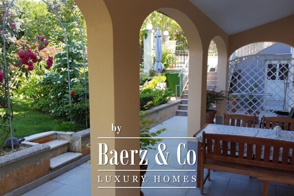 photo 19 Istria, Medulin, Banjole, high-quality detached house with 6 apartments, NKP 360 m2, near the sea