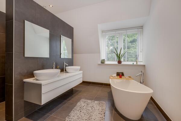 photo 40 van Brouchovenlaan 6