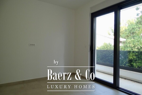 photo 13 Njivice, two-story apartment in a villa with a pool, gross living area 161,50m2