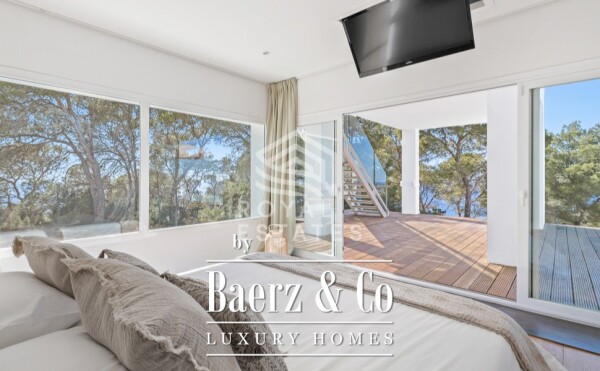 photo 8 Beautiful luxury home in Cala moli