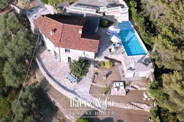 photo 132 Villa for sale 166 m²