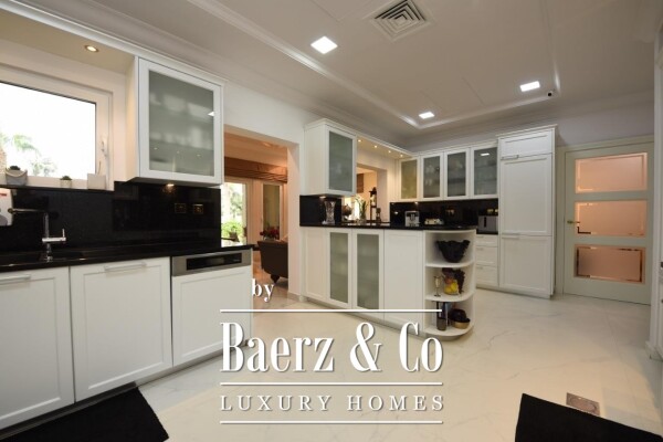 photo 13 Exclusive Canal Cove Villa for Sale in Palm Jumeirah