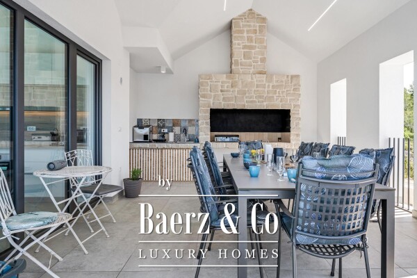 photo 8 Šibenik, Žaborić, beautiful villa with a pool