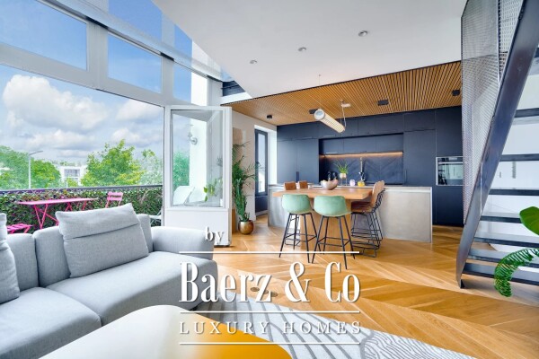 photo 2 Top Floor Duplex with Stunning Views of Île Seguin