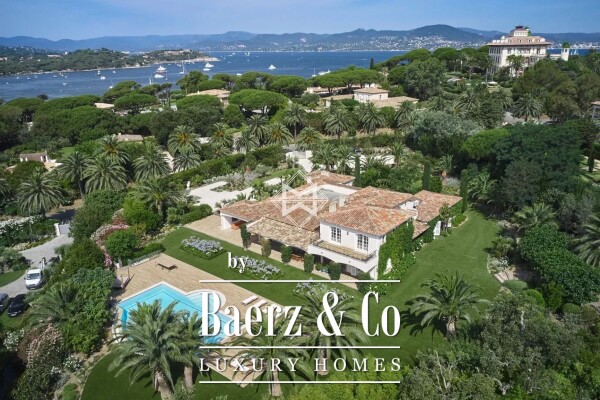 photo 1 Parks of St Tropez - Beautiful bastide – Large volumes