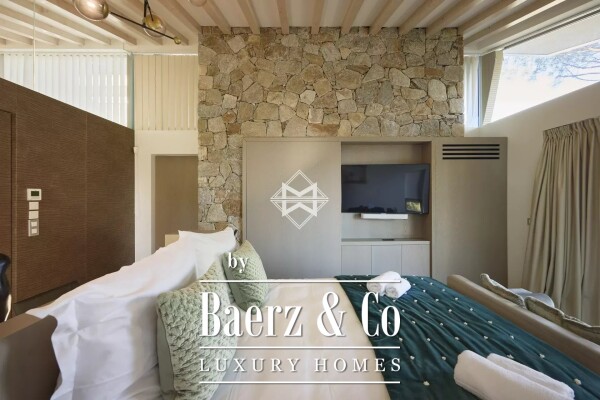 photo 12 Modern house within a gated community close to the beach.