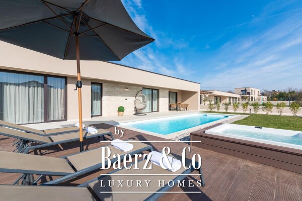 photo 35 Istria, Labinci, modern single-storey house with swimming pool and jacuzzi