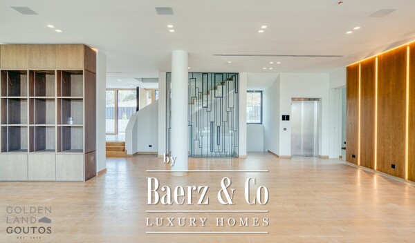 photo 4 Contemporary Villa in Voula