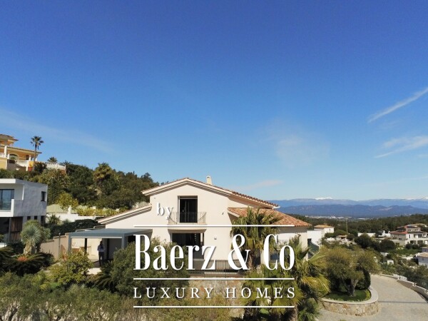 photo 3 PROPERTY WITH PANORAMIC SEA VIEW