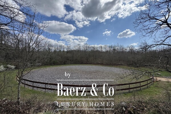 photo 1 Istria, Kringa, Spacious 4-Hectare Estate for Equestrian Tourism with a Holiday Home and Pool