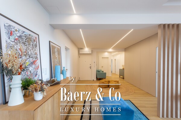 photo 20 5-Bedroom Penthouse in Estoril - Sea View