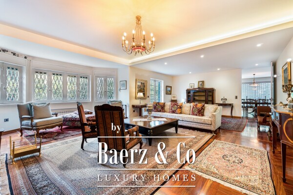 photo 5 Timeless Elegance in the Heart of Hollywood