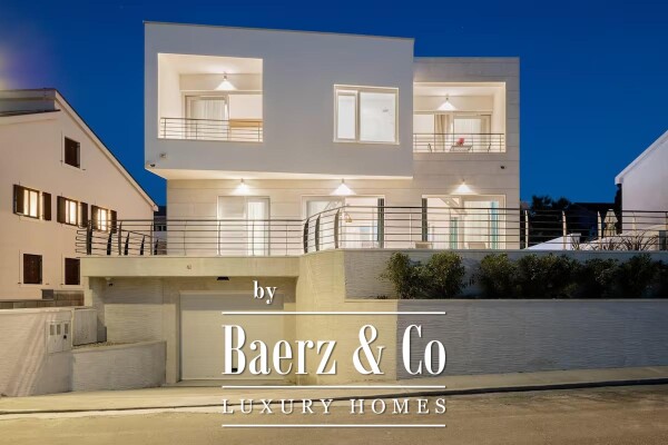 photo 1 Villa, Povlja