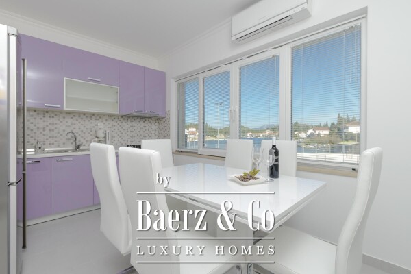 photo 22 Blace, first row to the sea, residential building