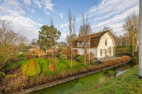 photo 1 Provincialeweg Oost 64