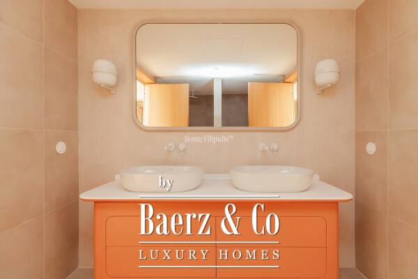 photo 23 Beautiful luxury home in Santa Clara