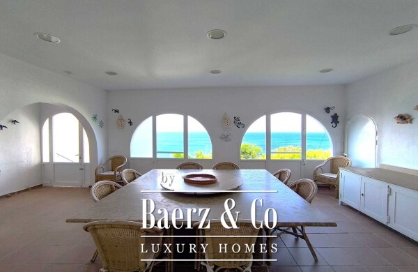 photo 12 SEASIDE VILLA IN CALA’N PORTER, MENORCA, FIRST LINE, INVESTMENT