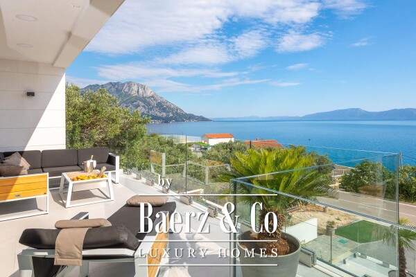 photo 1 Podaca, luxury villa in an ideal location