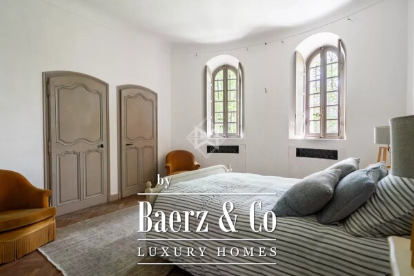 photo 6 SOLE AGENT - Magnificent castle