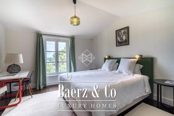 photo 12 Prestigious Villa in Les Marres – Sea View, eature and elegance