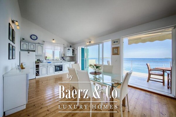 photo 11 Vis first row by the sea modern house 275 m2 net floor area on a 584 m2 plot