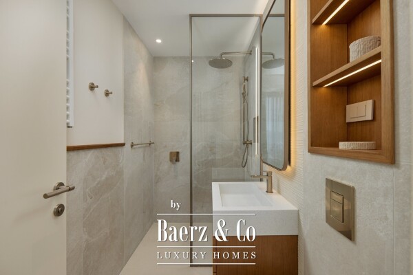 photo 23 Luxurious Apartment in a New Project in Tivat