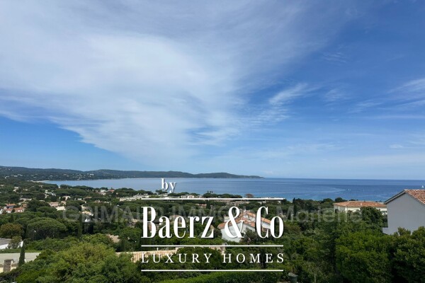 photo 1 Sea View Villa in a Prestigious Estate with a Swimming Pool