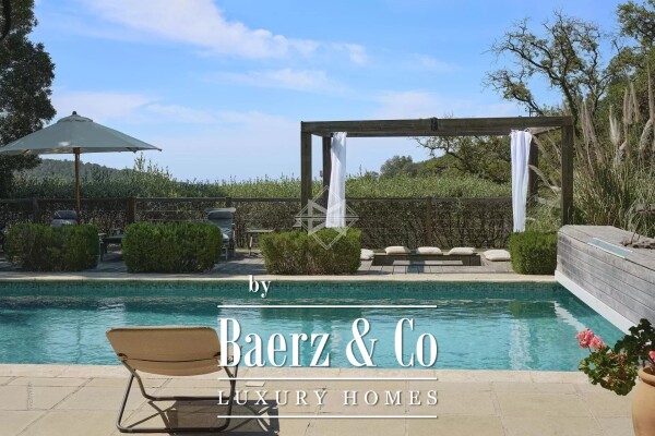 photo 2 Property on the heights of Gigaro