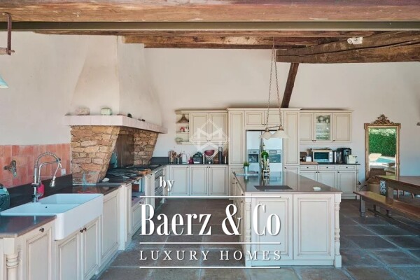 photo 16 Property on the heights of Gigaro