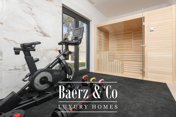 photo 14 Pag – Jakišnica -Luxury villa with heated pool, 4 en-suite bedrooms and wellness – 90 m from the sea