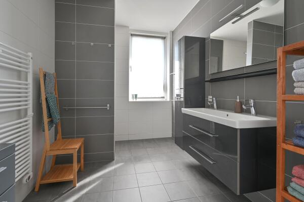 photo 17 Aan het Spoor 5