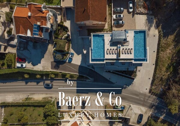 photo 9 Apartment in Kotor with a Pool and a Panoramic Sea View