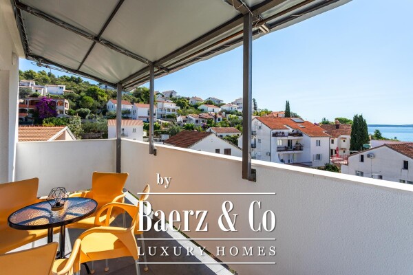 photo 10 Čiovo, Okrug Gornji, furnished house with four apartments and outdoor kitchen, 3rd row from the sea