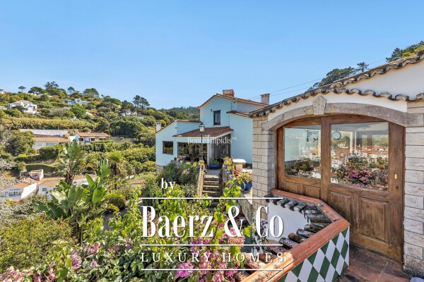 photo 1 Beautiful luxury home in Colares, Penedo